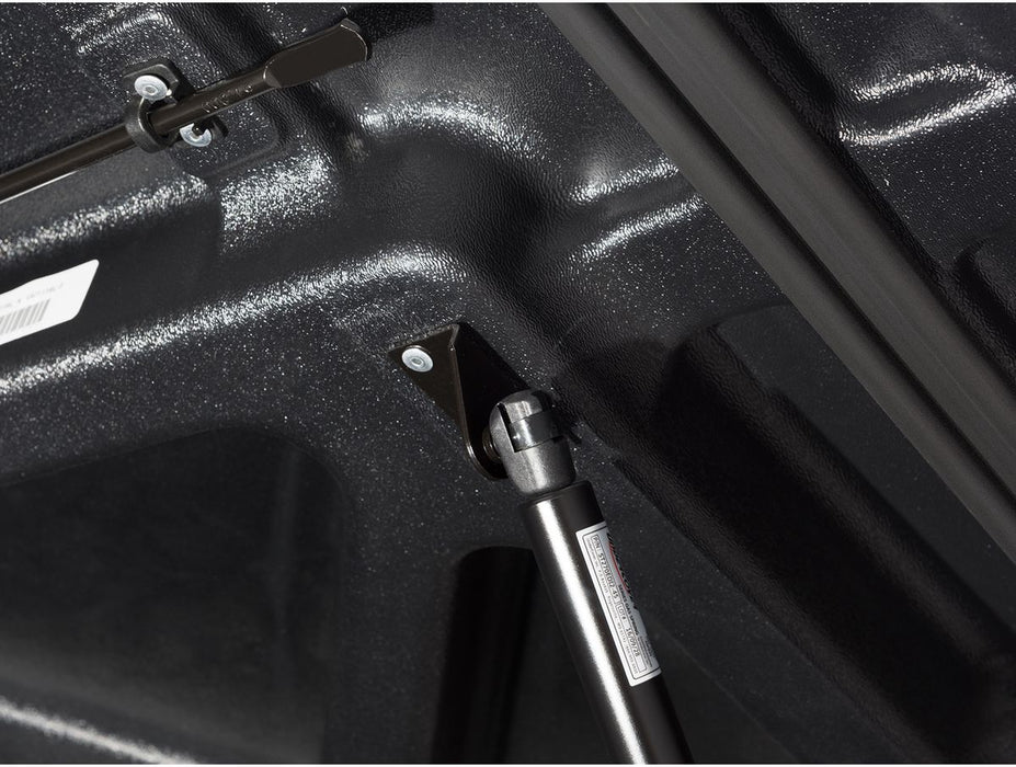 UnderCover LUX One Piece Tonneau Cover - image 6