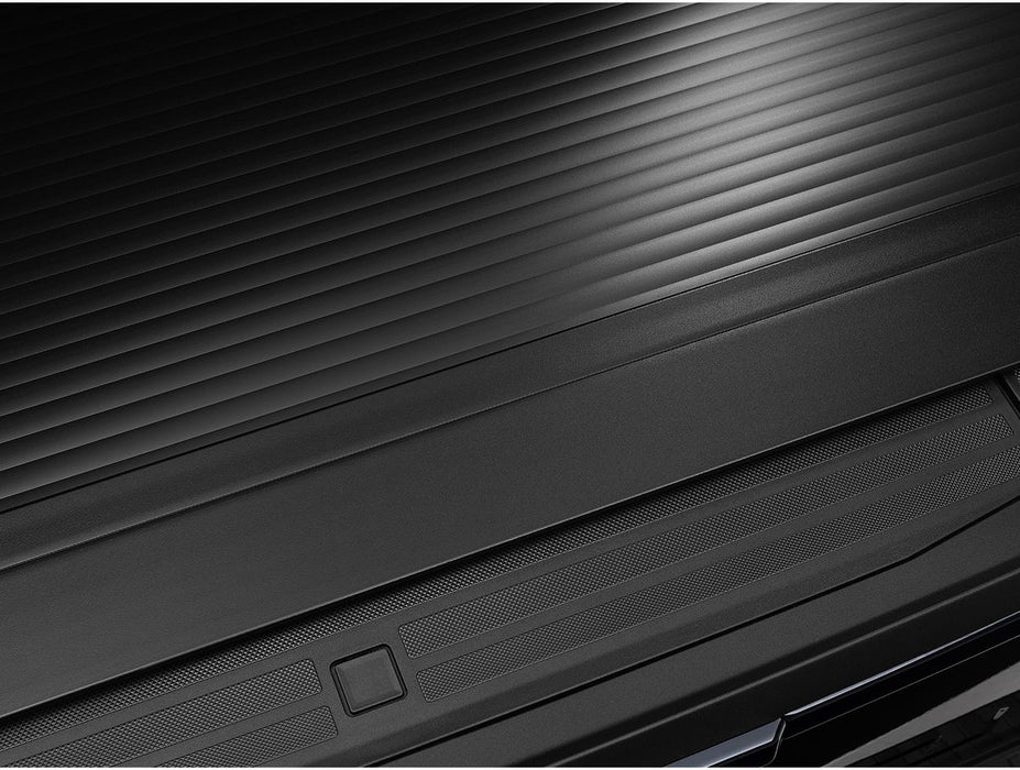 RetraxONE XR Manual Retractable Tonneau Cover w/ T-Slot Rails - image 13