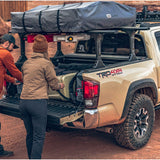 Roll-N-Lock A-Series XT Manual Retractable Tonneau Cover w/ T-Slot Rails - image 6