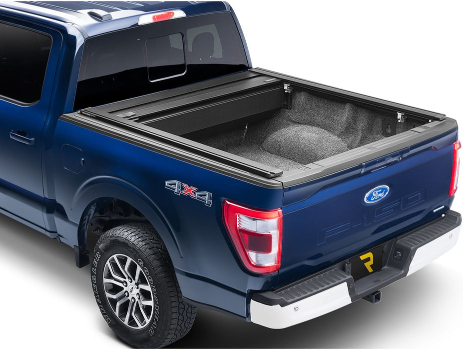 RetraxONE XR Manual Retractable Tonneau Cover w/ T-Slot Rails - image 3