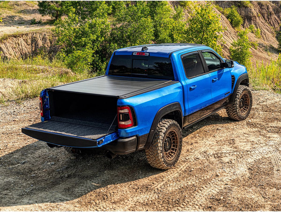 Retrax IX Manual Retractable Tonneau Cover - image 17