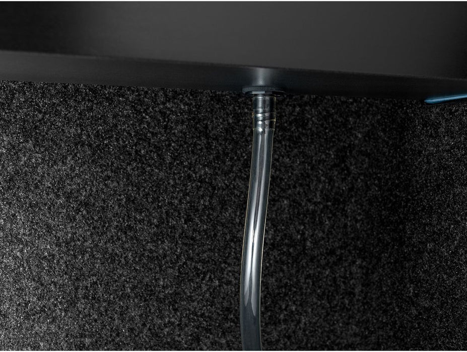 RetraxONE XR Manual Retractable Tonneau Cover w/ T-Slot Rails - image 16