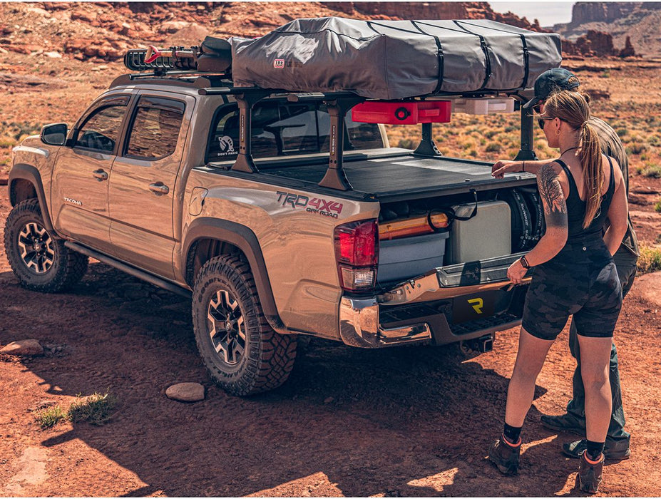 Roll-N-Lock A-Series XT Manual Retractable Tonneau Cover w/ T-Slot Rails - image 5
