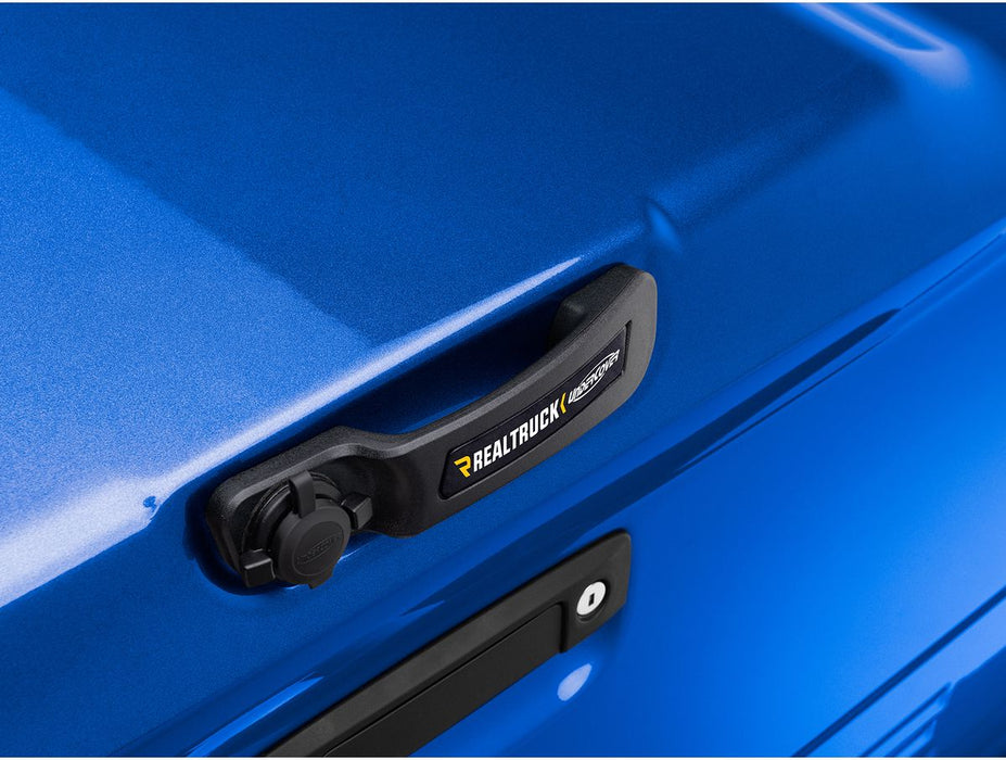 UnderCover Elite LX One Piece Tonneau Cover - image 11