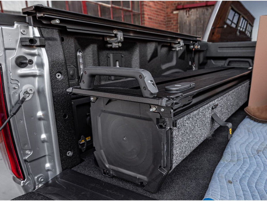 RetraxPRO FRC-4000 EZ-OFF Manual Retractable Tonneau Cover w/ T-Slot Rails