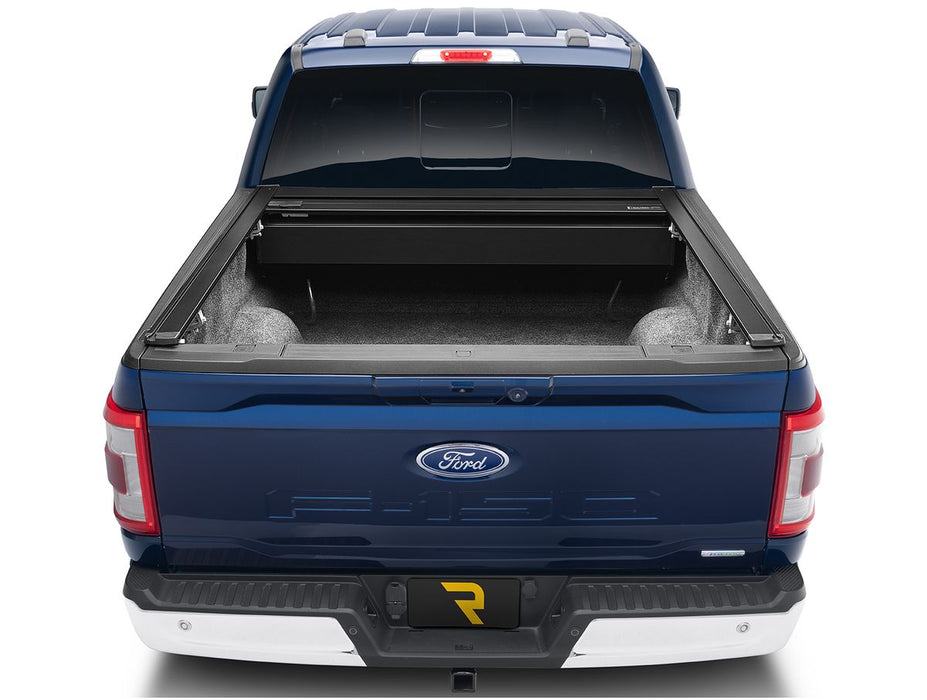 RetraxONE XR Manual Retractable Tonneau Cover w/ T-Slot Rails - image 18