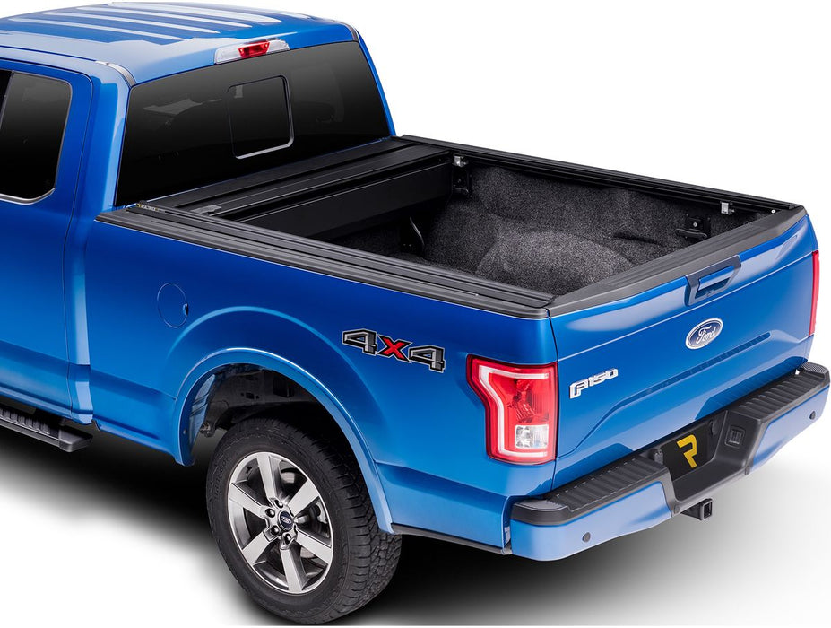 RetraxONE MX Manual Retractable Tonneau Cover - image 4