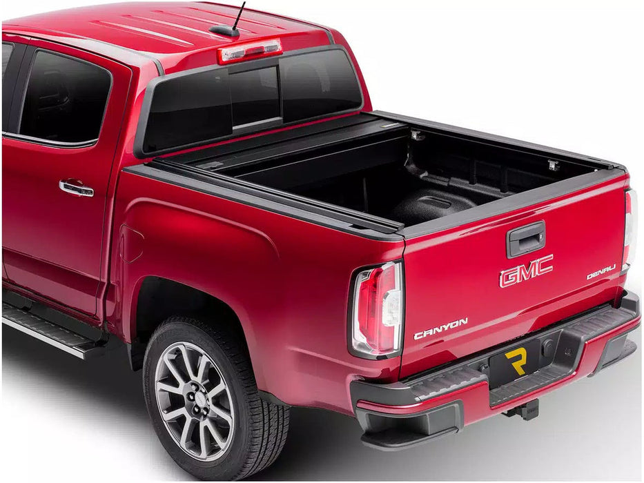 RetraxPRO MX Manual Retractable Tonneau Cover