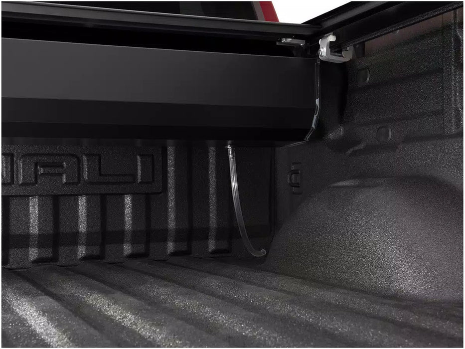 RetraxPRO MX Manual Retractable Tonneau Cover