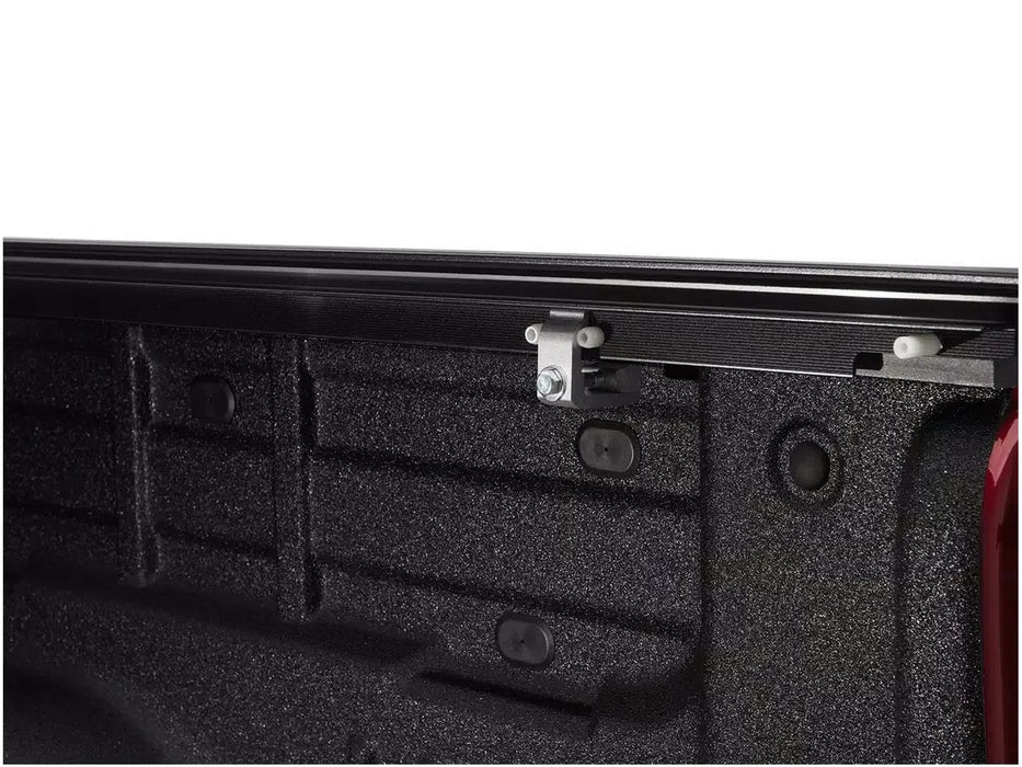 RetraxPRO MX Manual Retractable Tonneau Cover